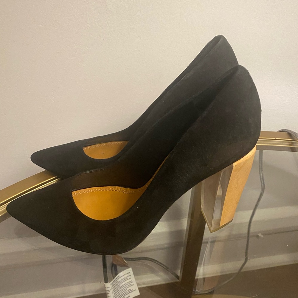 Tory Burch black/clear wooden lucite pump